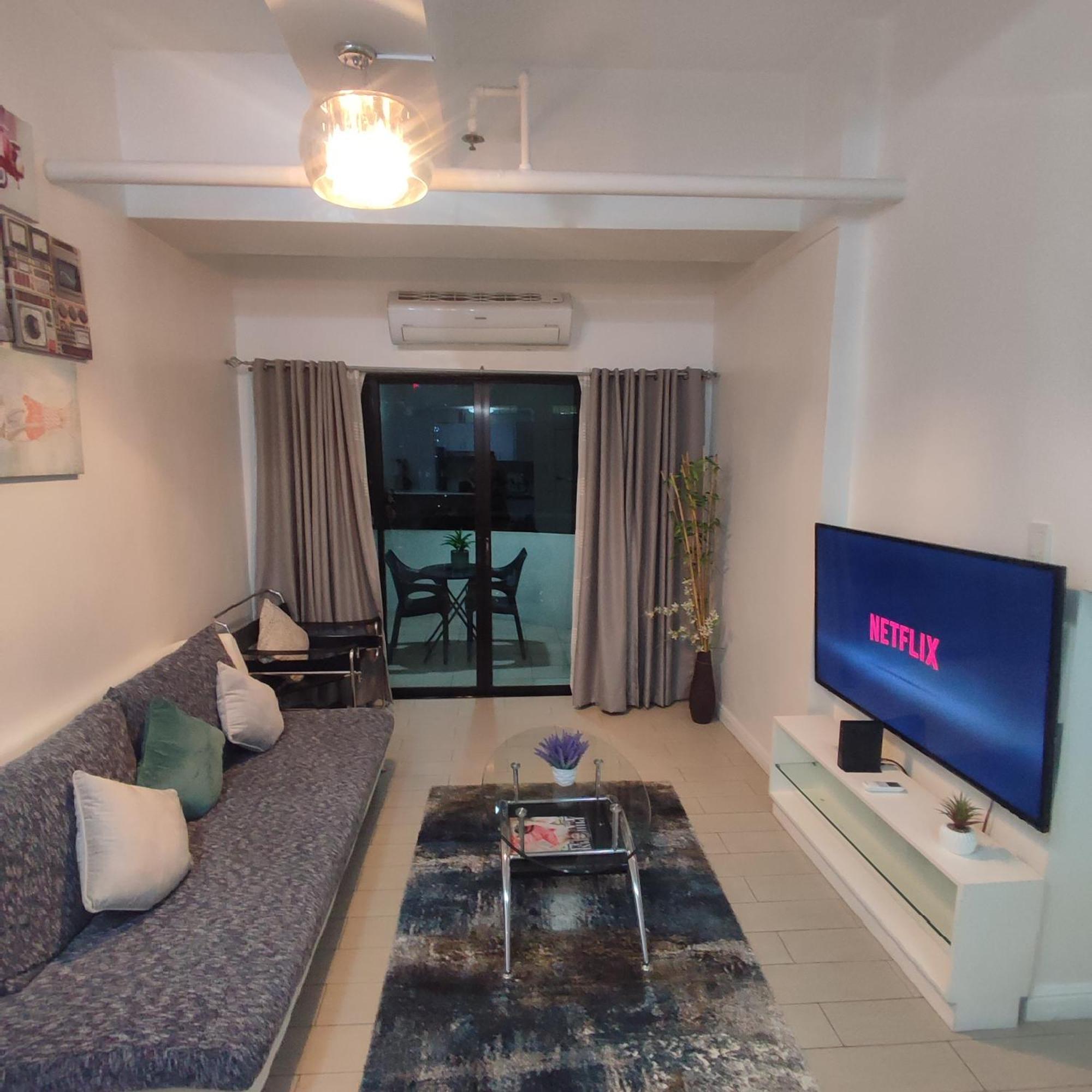 Luxury Spacious 2Br In Salcedo Village Manila Zewnętrze zdjęcie