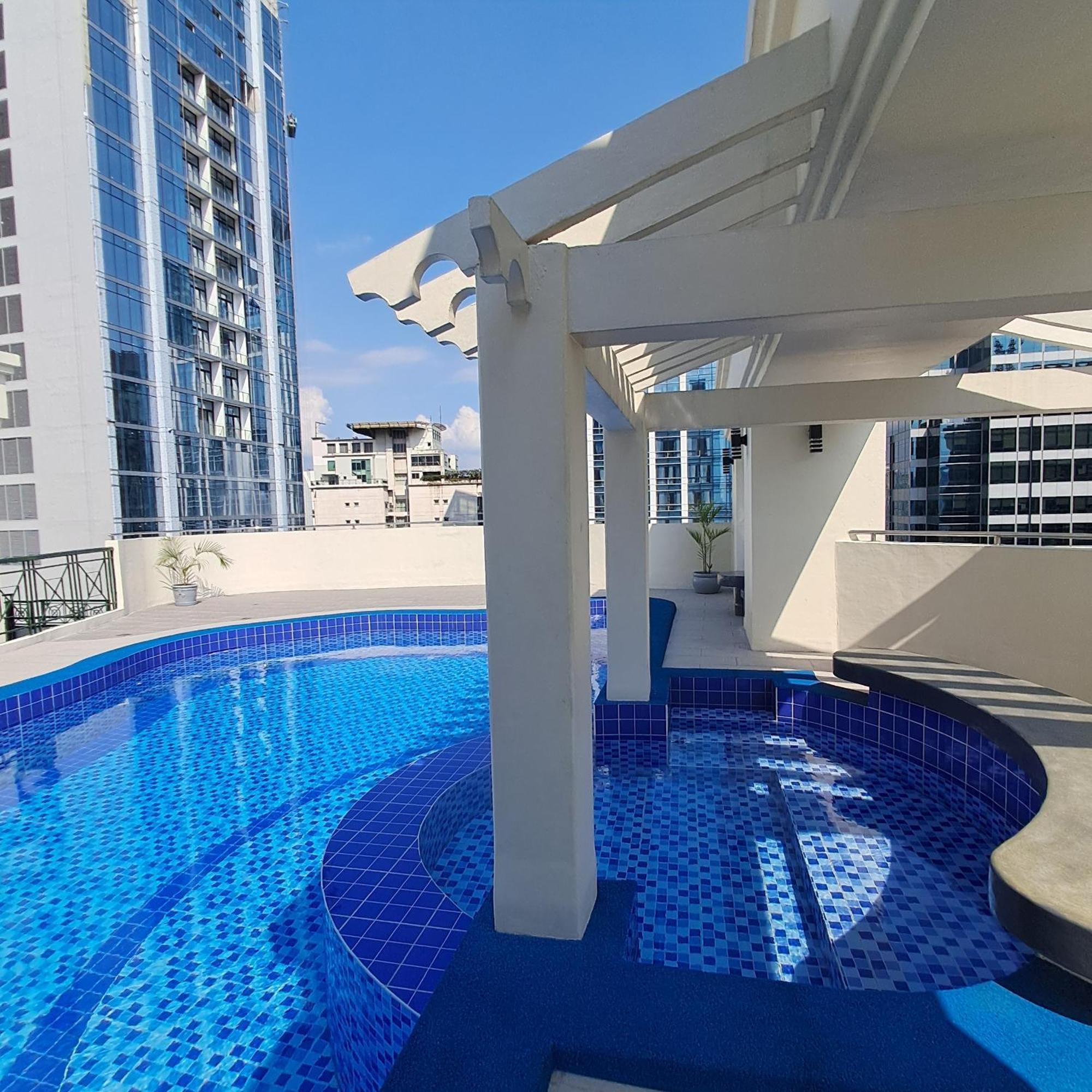 Luxury Spacious 2Br In Salcedo Village Manila Zewnętrze zdjęcie
