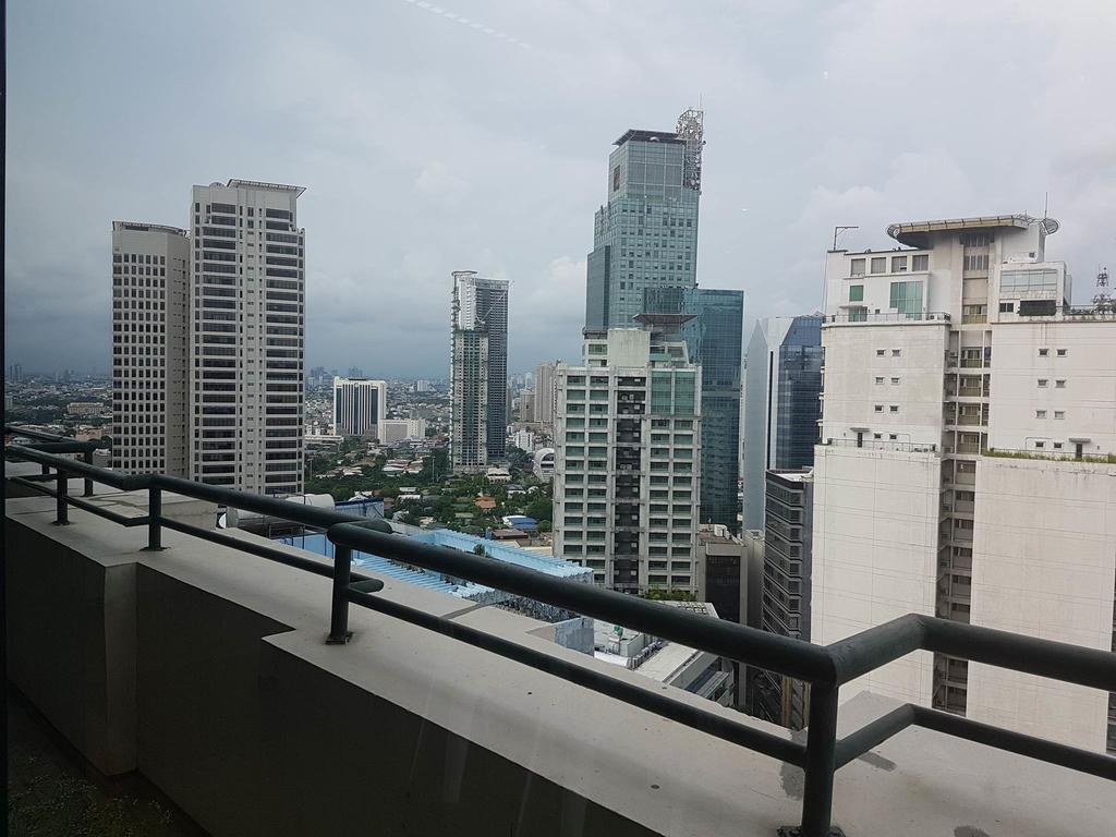Luxury Spacious 2Br In Salcedo Village Manila Zewnętrze zdjęcie